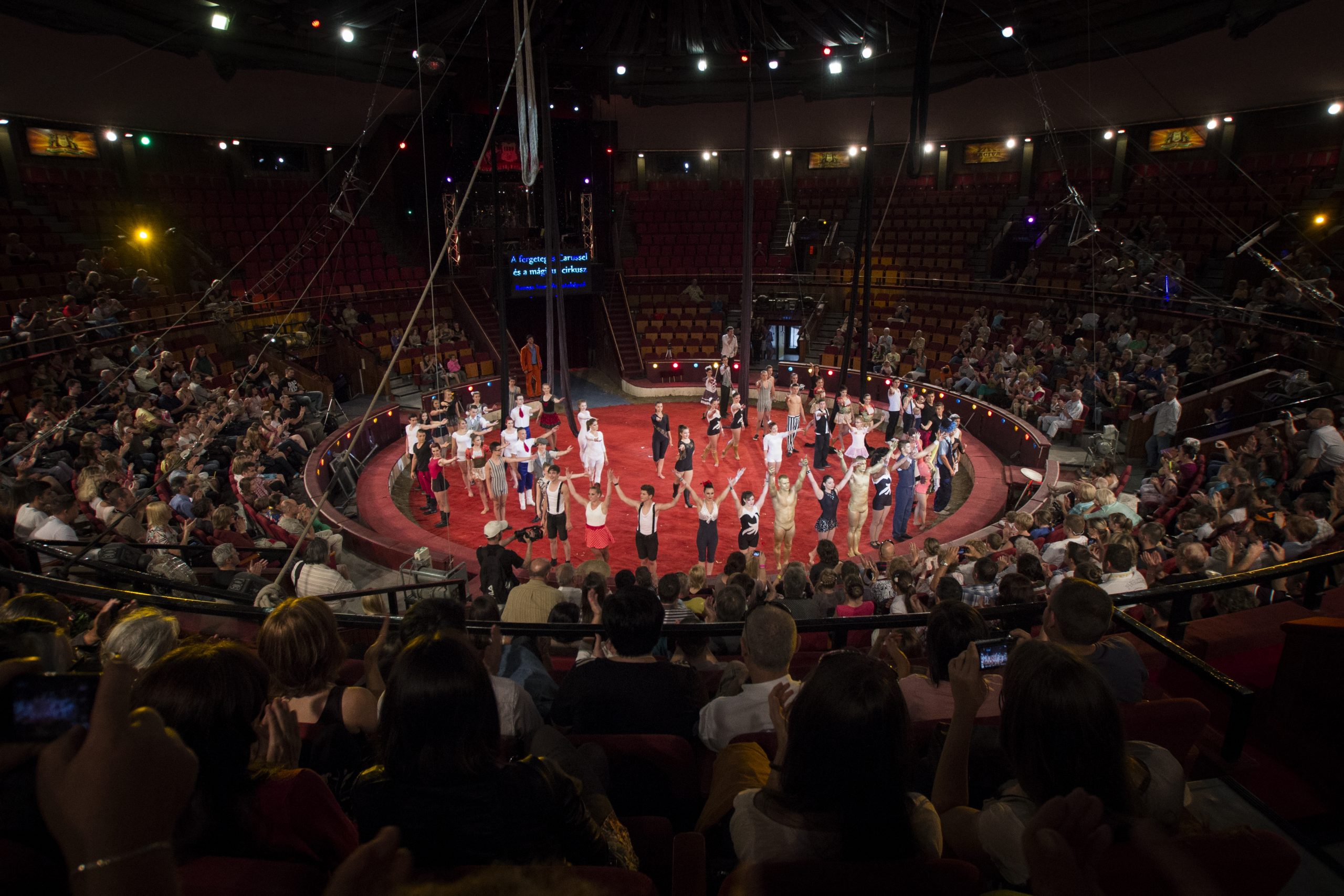 Artistaképző gála előadása