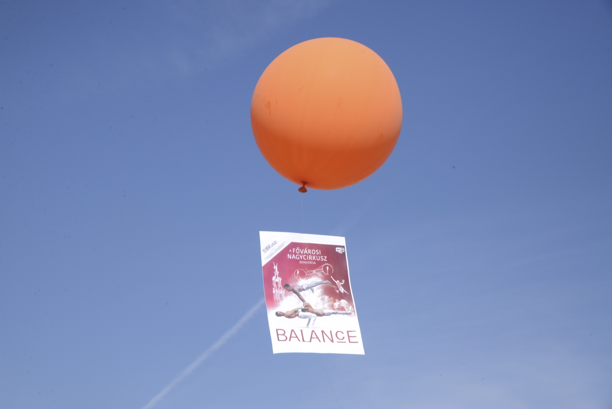 Cirkuszparádét rendeznek ma a Hősök terén