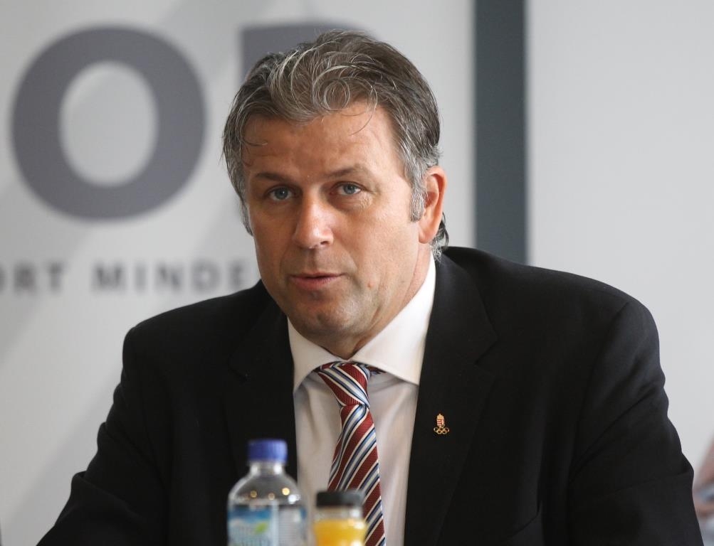 Fábián László - március 15. 15 óra