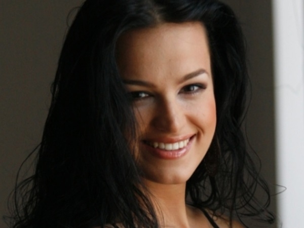 Gubik Petra - április 3. 15 óra