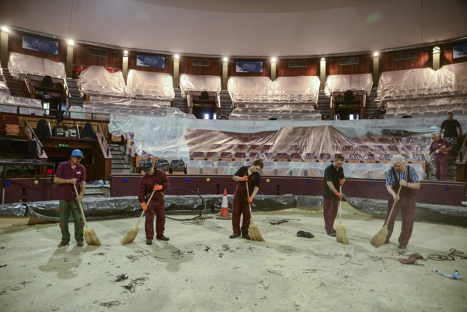 Leporolják az elmúlt 15-20 év porát