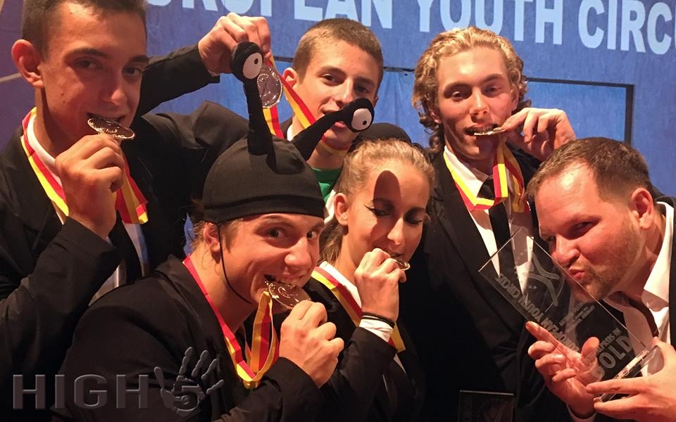 Gumiasztalról a fellegekbe