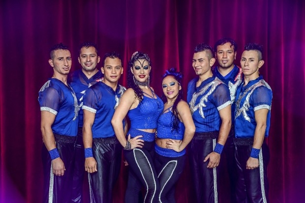 Ro­man­tika a köbön: cir­kusz­ban kérte meg sze­rel­mét az ar­tista