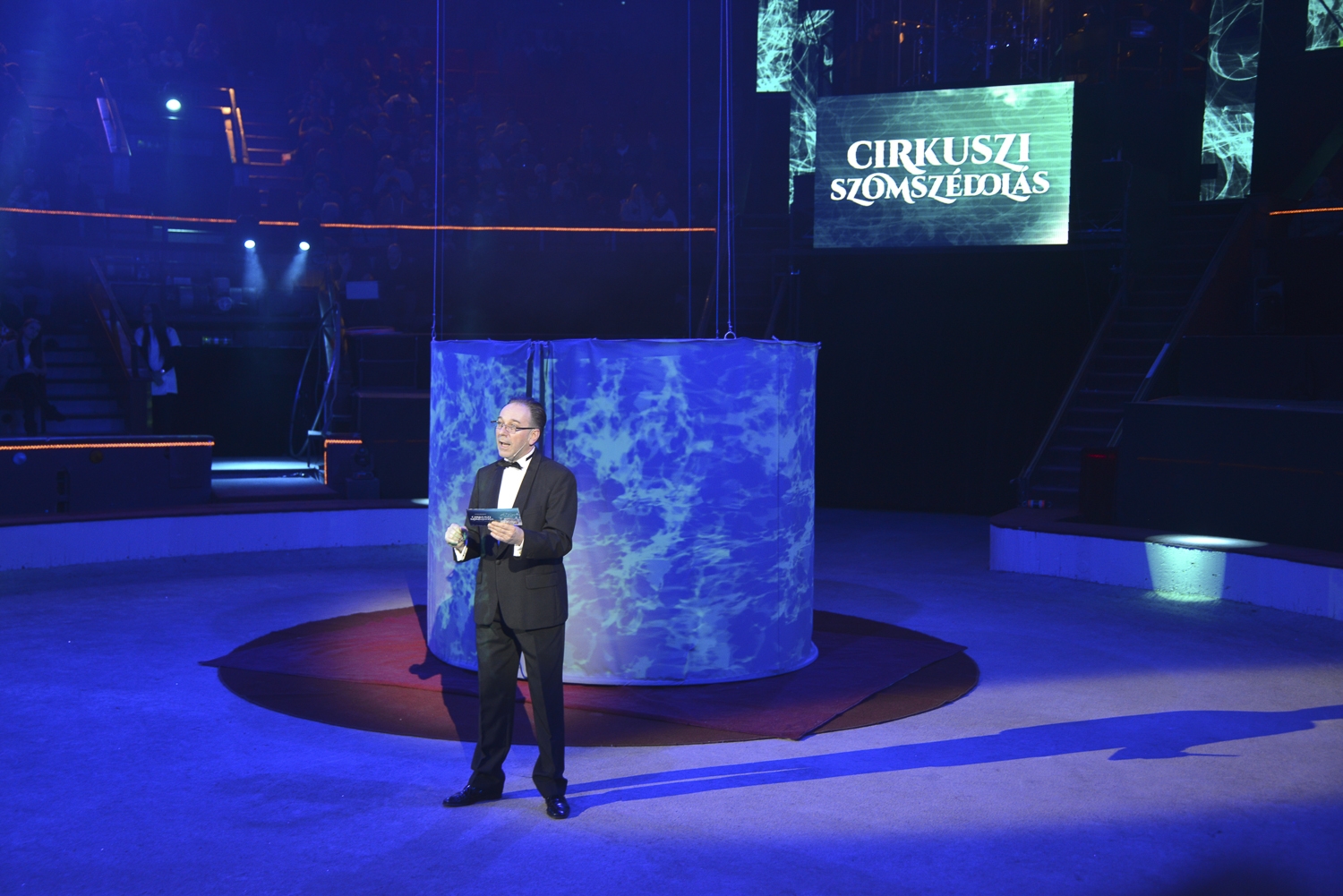 Cirkuszi szomszédolás a kölcsönös egymásra figyelés jegyében