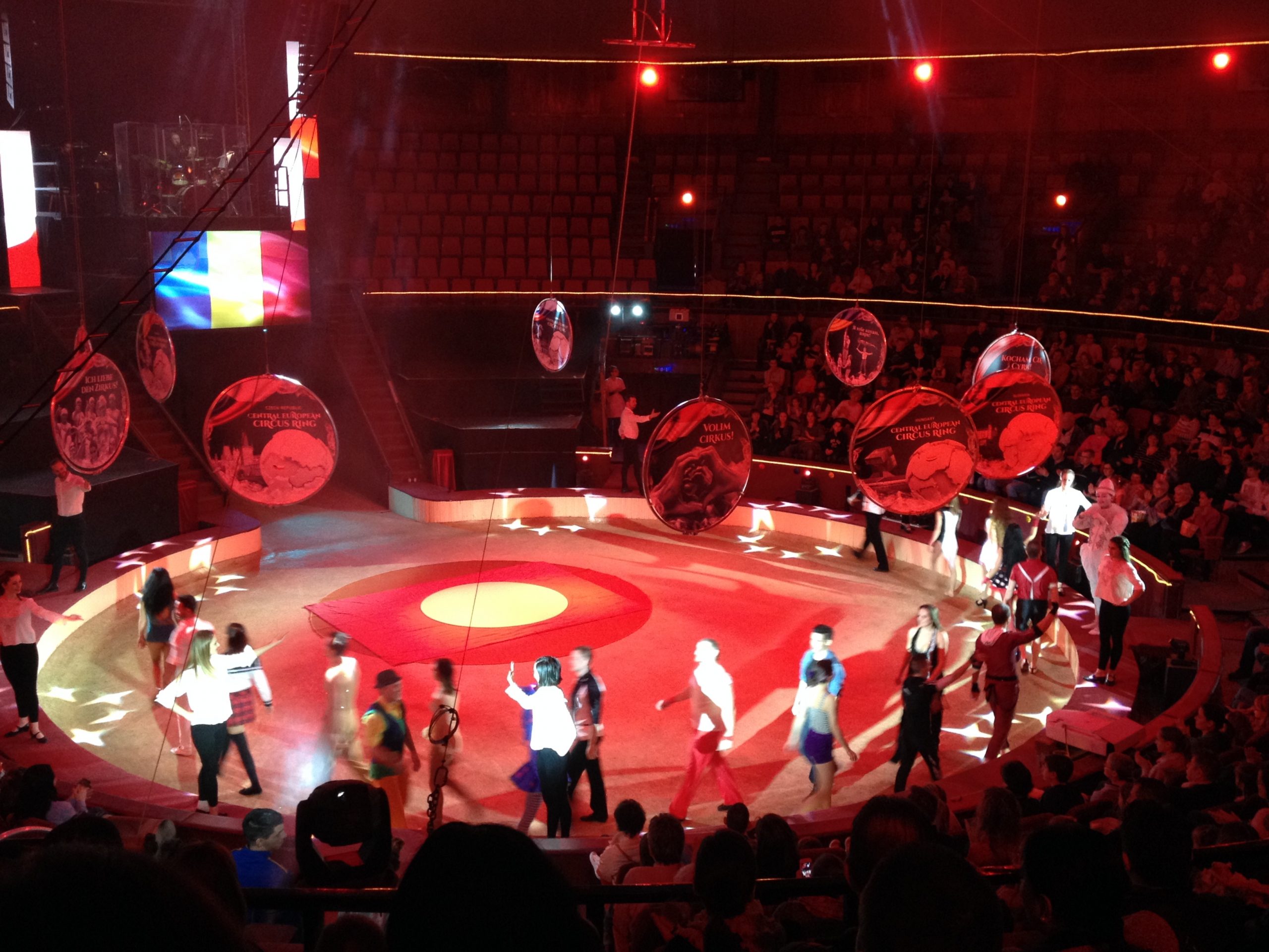 Ismerd meg szomszédaidat!