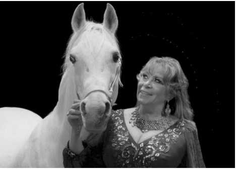 Köszönőlevél Jana Lacey-Krone-tól, a nemrég elhunyt Christel Sembach-Krone lányától