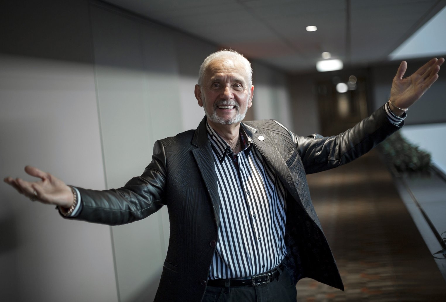 Az élete kész regény – Pro Cultura Hungarica díjat kapott az Angliában élő Endrész László