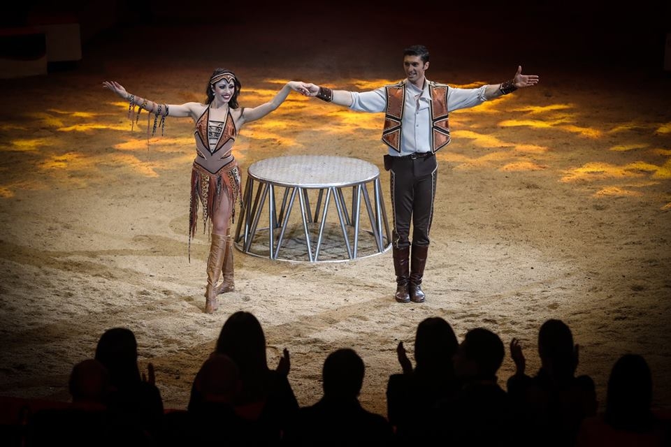 A Fővárosi Nagycirkusz társulata gratulál az Arany Bohóc- és a közönség díj elnyeréséhez ifj. Richter Józseféknek