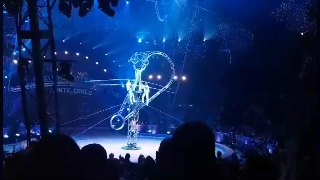 Asztronauták a halálkeréken, Simet László és csapata Monte Carlóban varázsolja el a közönséget