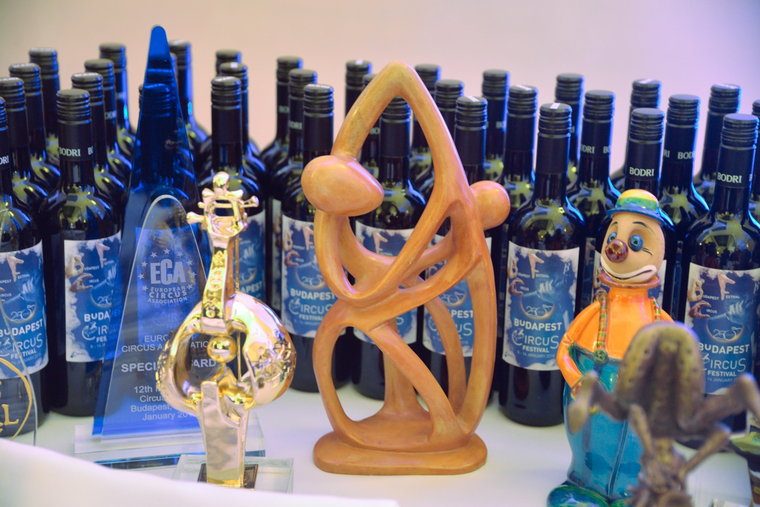 Díjeső a XII. Budapest Nemzetközi Cirkuszfesztivál bankettjén!
