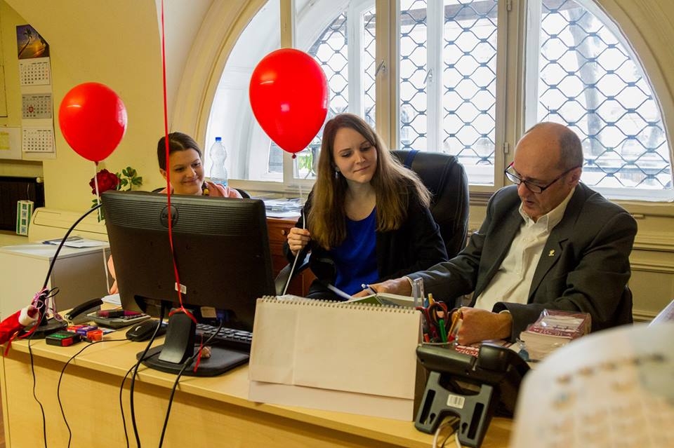Holnap irodamegnyitó ünnepség az Andrássy út 28-as szám alatt!
