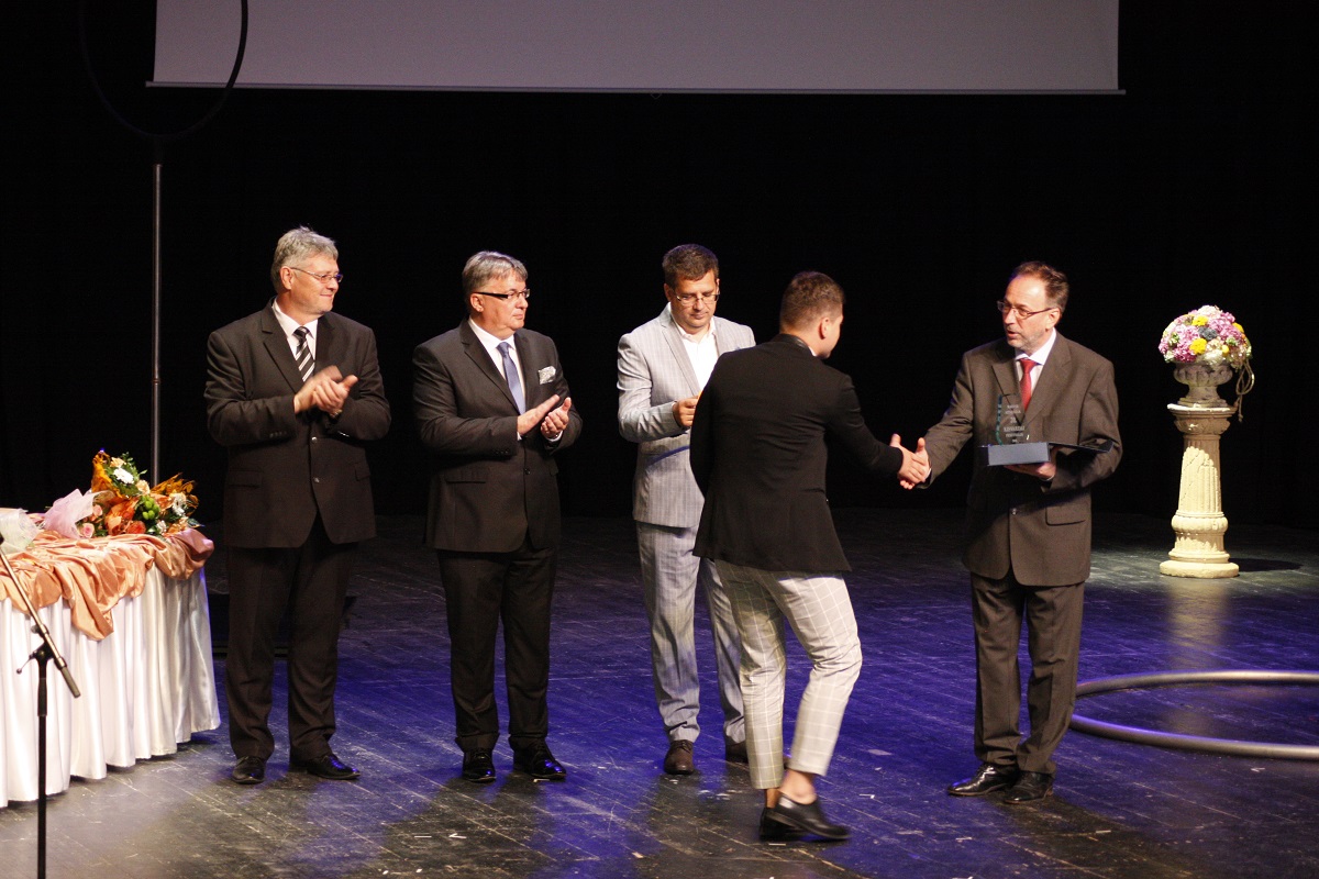 zarounnepseg_2018jun30_52