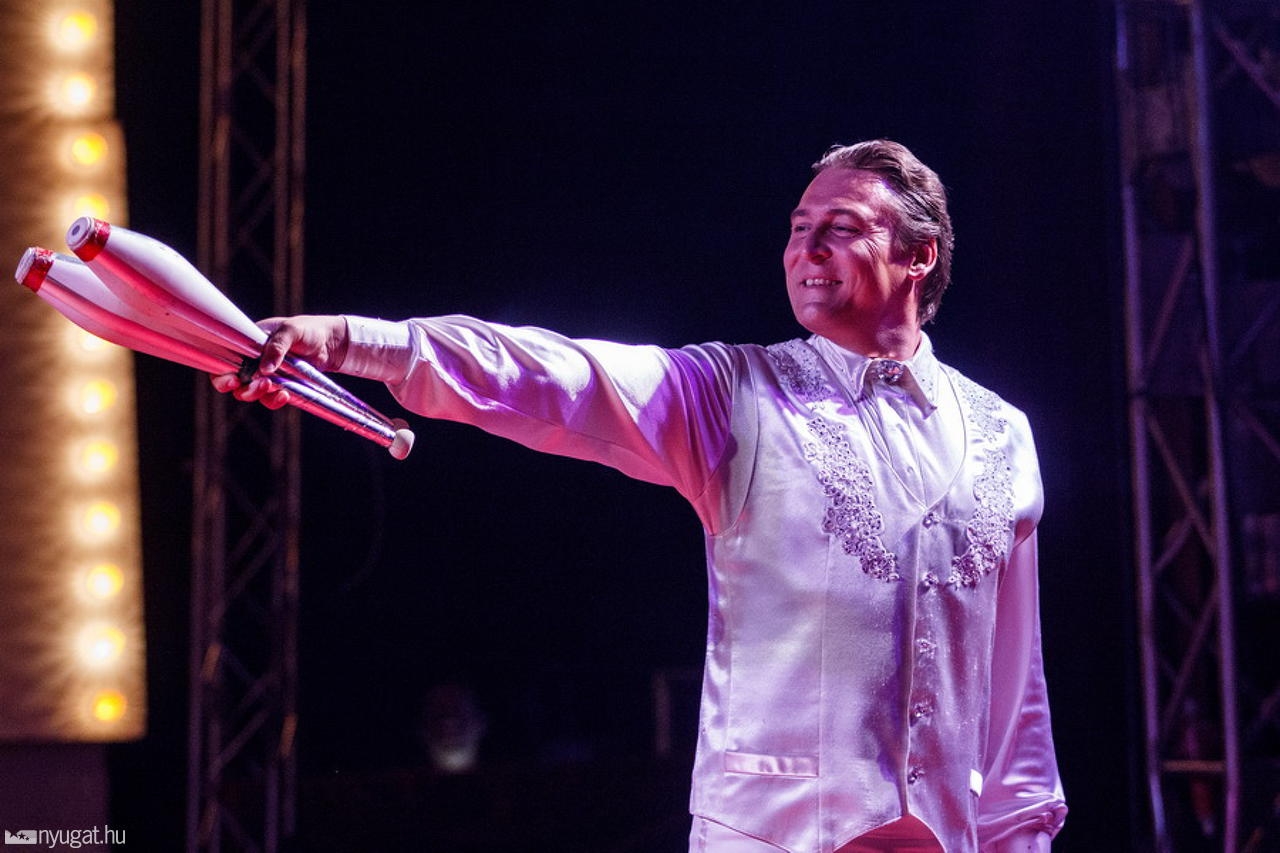 Marton Árpád: A zsonglőr verstana