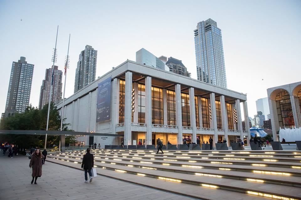 Összművészeti gálaest New Yorkban