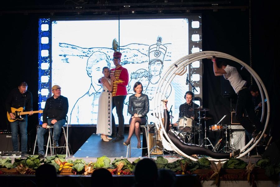 Zene, színház- és cirkuszművészet összefonódása a Nemzeti Színházban