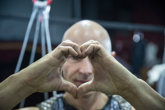 „Élményt élménnyel – előadó-művészeti összefogás a boldog gyermekekért!”