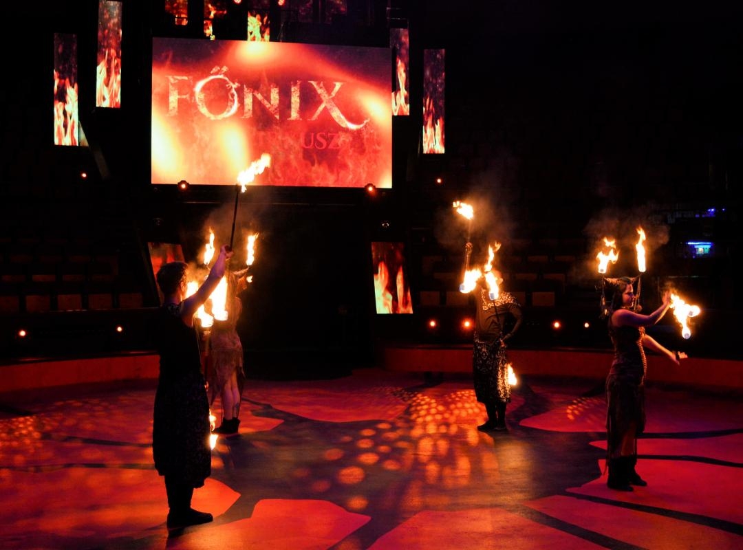 Lángba borul a Fővárosi Nagycirkusz