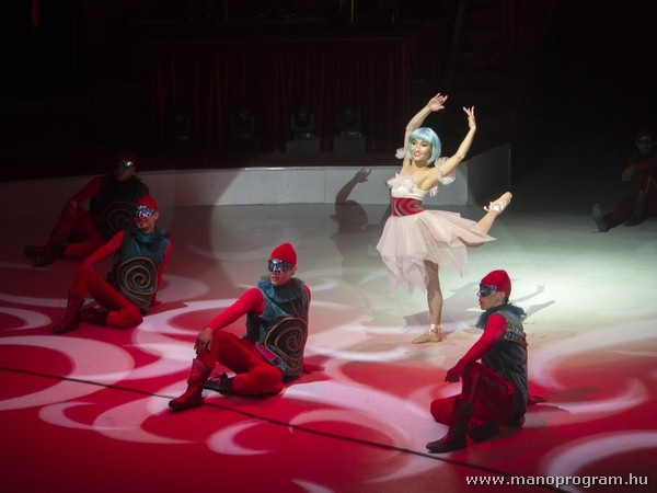 Fővárosi Nagycirkusz porondján: a „Repülőcirkusz”