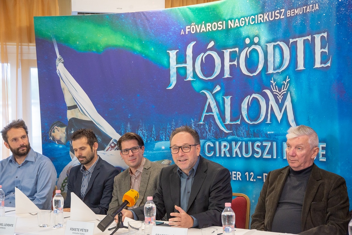 Hófödte Álom - Ősi cirkuszi mese - Sajtótájékoztató