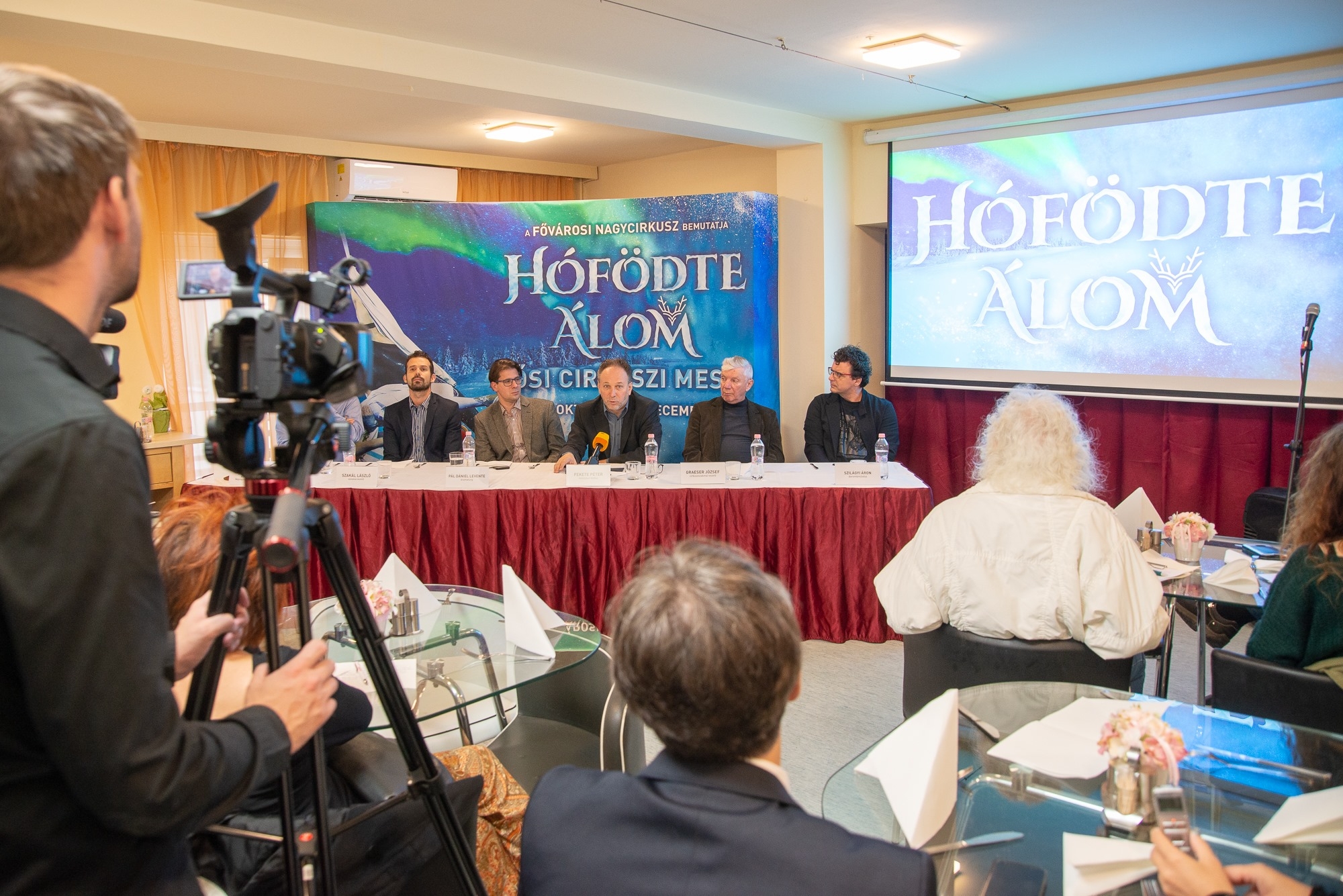 HÓFÖDTE ÁLOM – ŐSI CIRKUSZI MESE A FŐVÁROSI NAGYCIRKUSZBAN