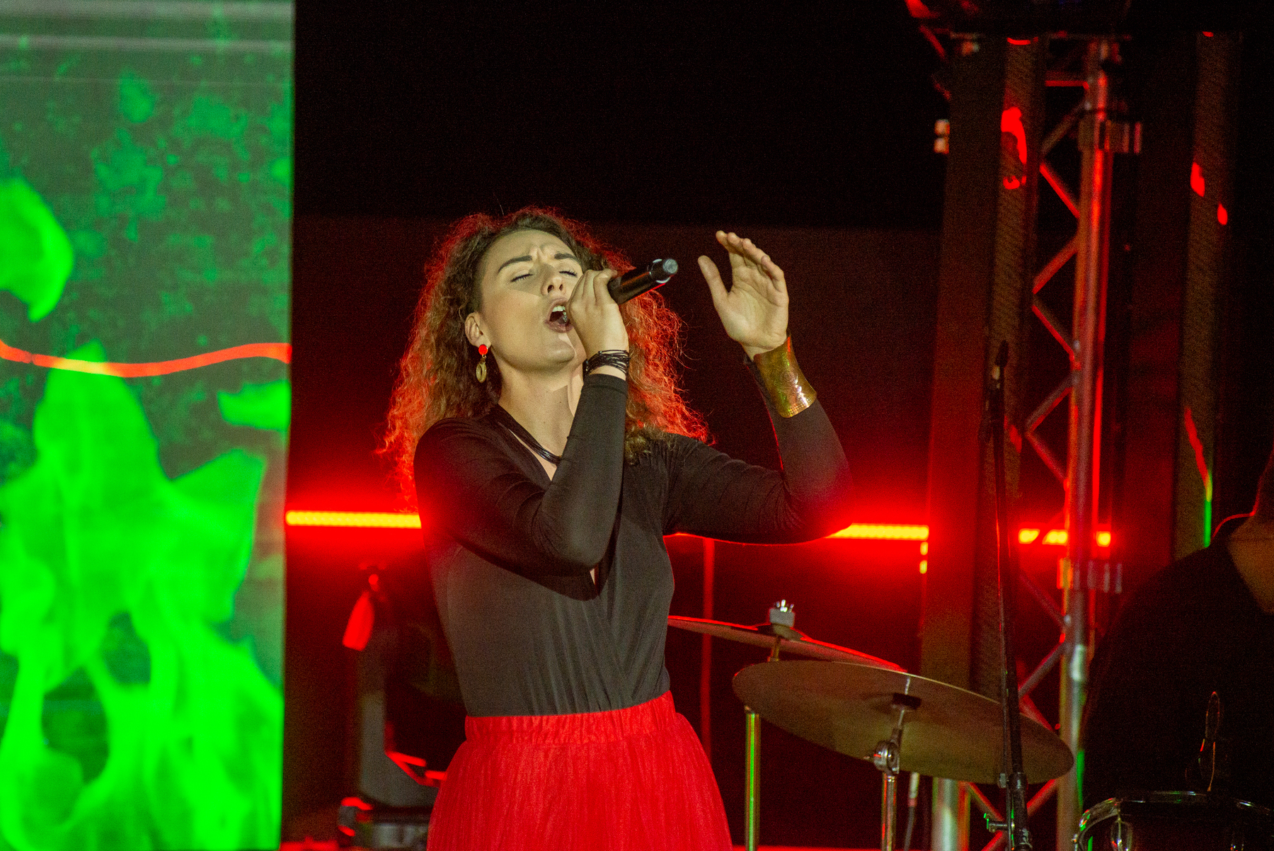 c75de79a-b31a-48a5-9a2b-9ac3de05dd2a