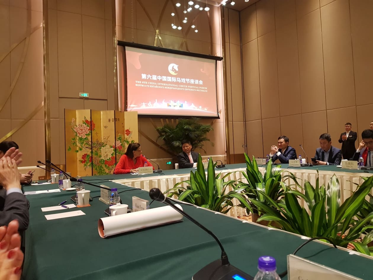 A Lázár Ervin Programról tartott előadást Fekete Péter, a Zhuhaiban tartott 6. Kínai Nemzetközi Cirkuszfesztiválon és konferencián