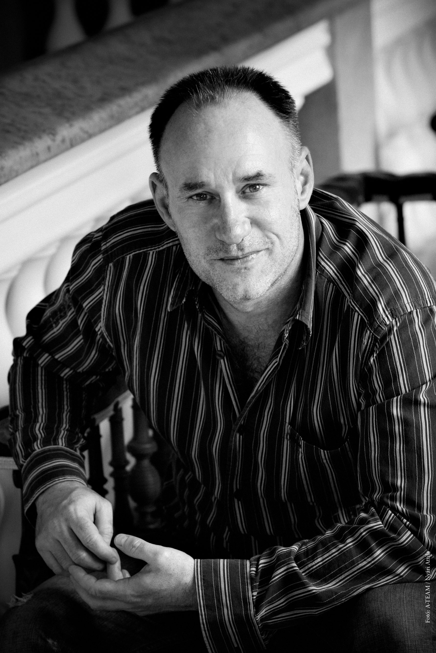 Szomor György színművész, énekes, dalszövegíró, zeneszerző, rendező lesz a szakmai zsűritagok egyike a Kötéltánc dalpályázat élő döntőjén november 26-án