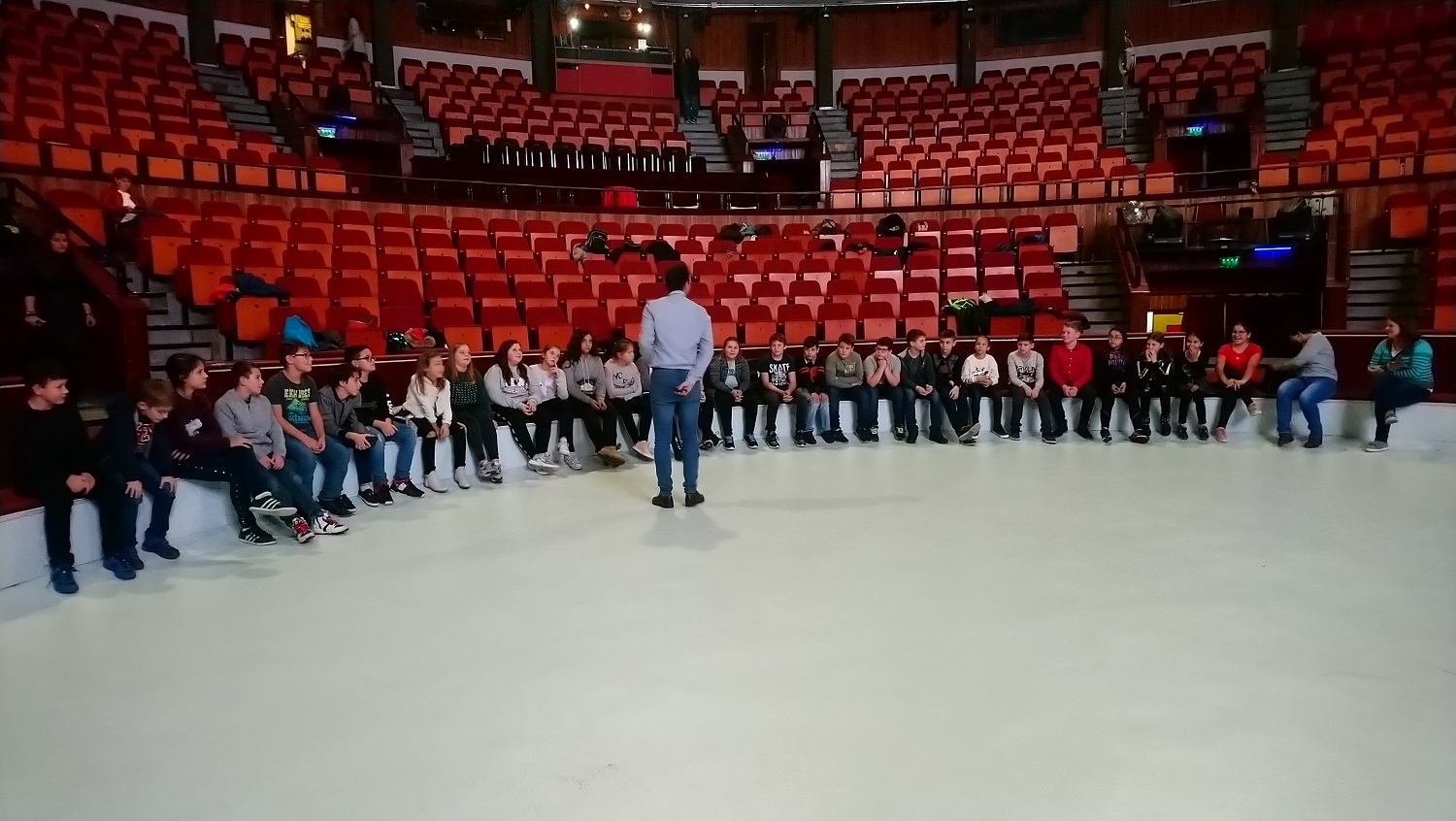 Ló-és hadtörténelem a Fővárosi Nagycirkuszban