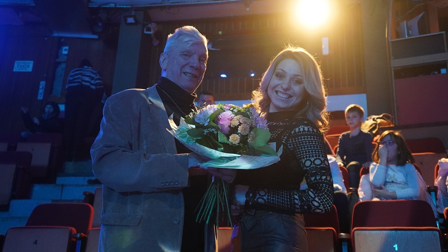 Felépülés a példátlan összefogás és szeretet által   