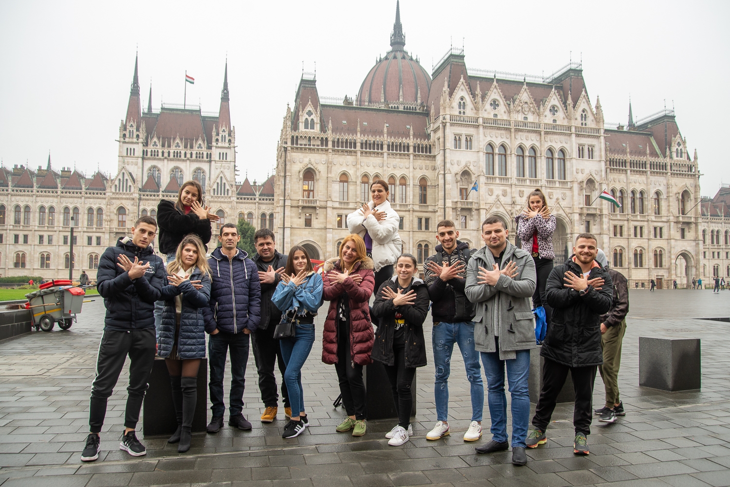 Alketa Haxiu, az Albán Nemzeti Cirkusz igazgatója és művészei szerdán Budapesten jártak