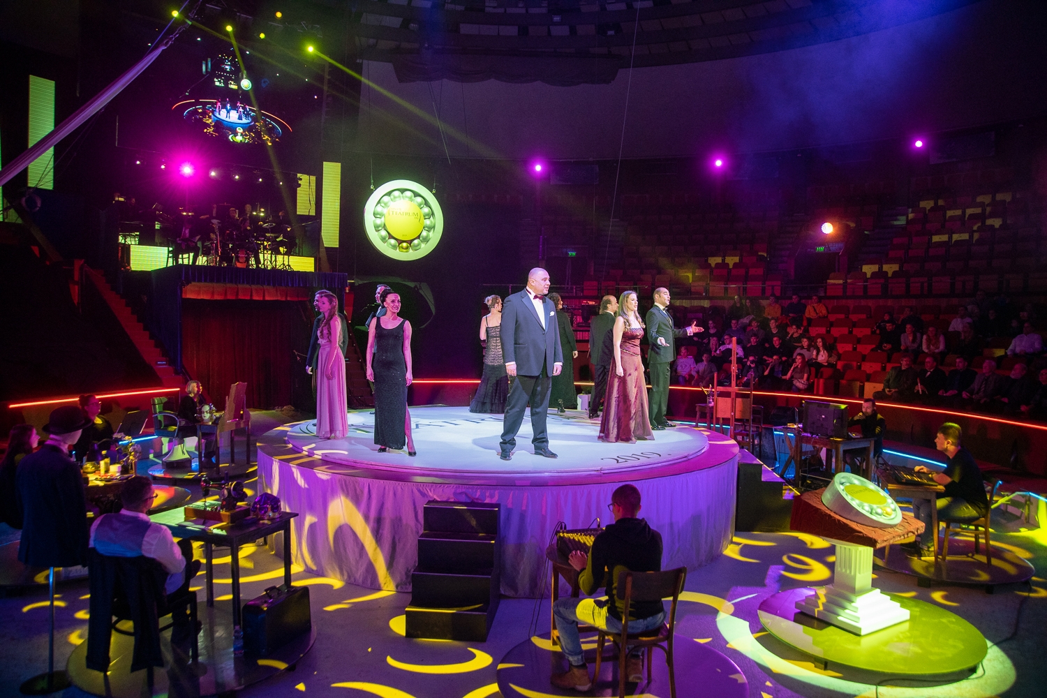 Tizedik alkalommal díjazták a színházi háttérszakmák legkiemelkedőbb képviselőit