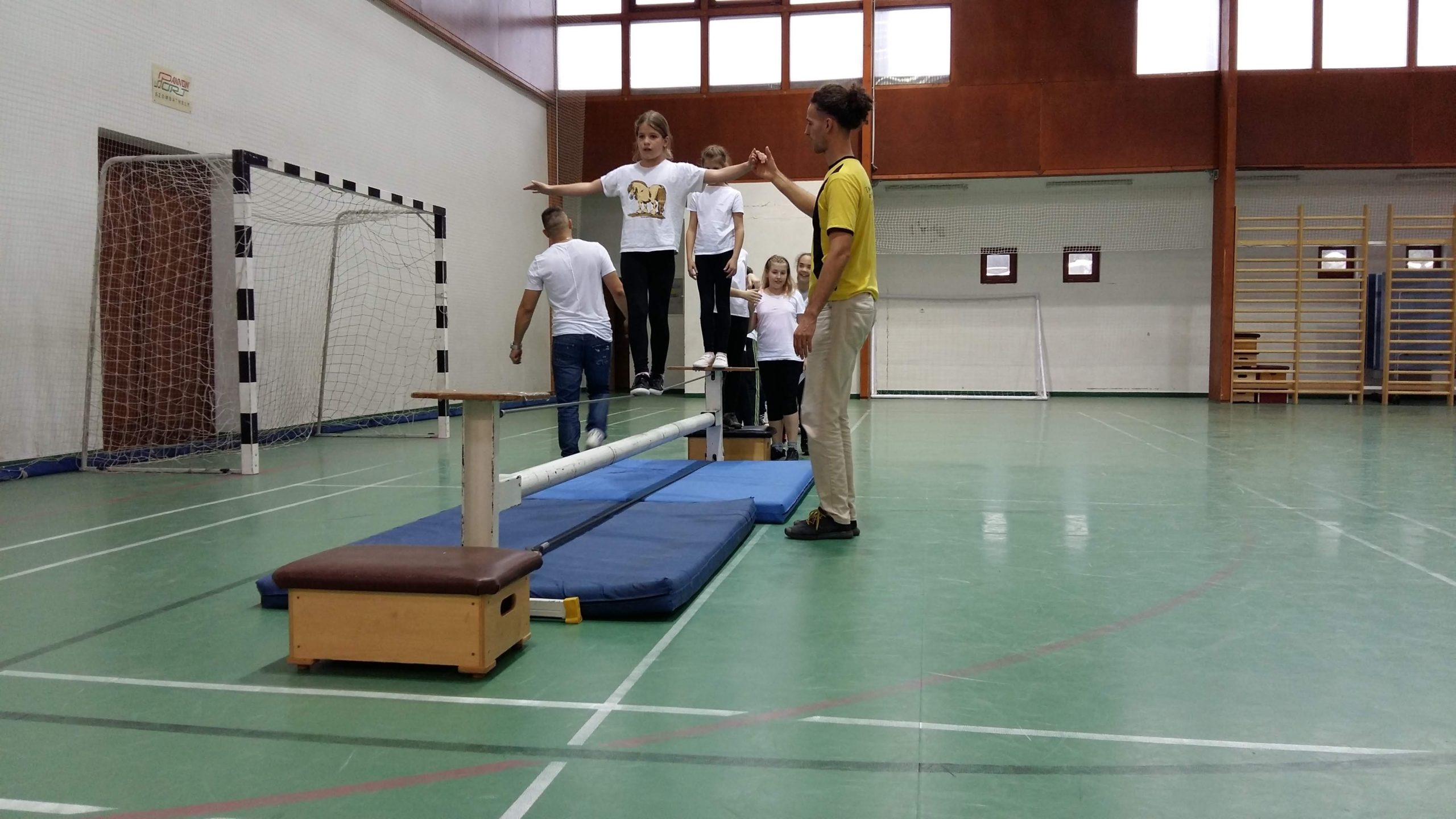 Beszámoló a Tanulj cirkuszt! programról   